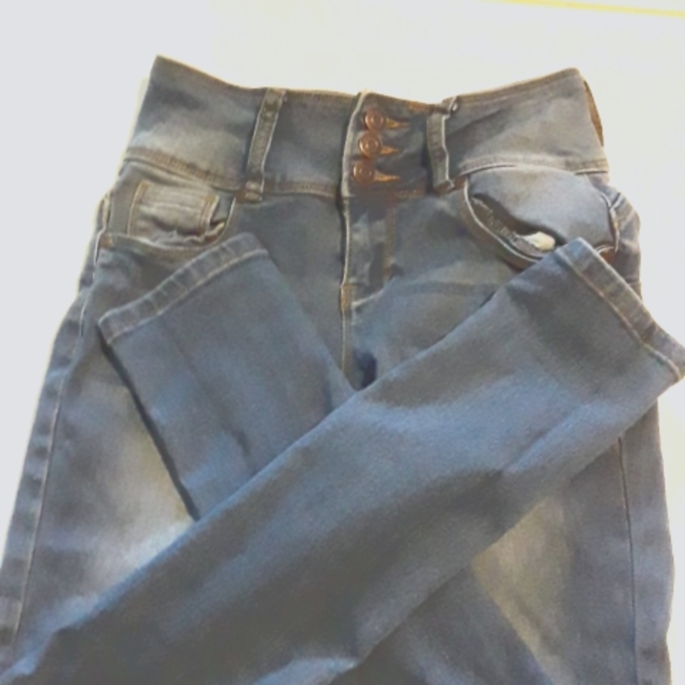 a size 0 pair of low rise skinny Jean's bamboo brand